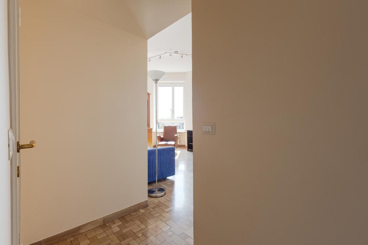 Milano - Roomy Apartment 300 M From M3 Affori Fn! Exterior photo